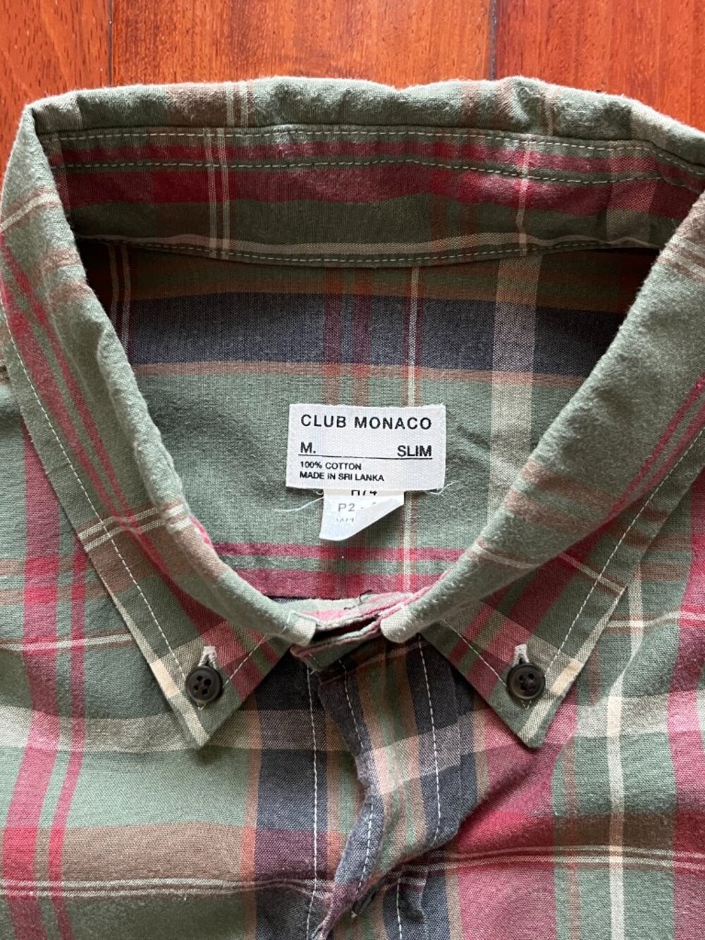 Club Monaco Plaid Button Down Shirt M Green Red Slim Fit - Picture 3 of 9